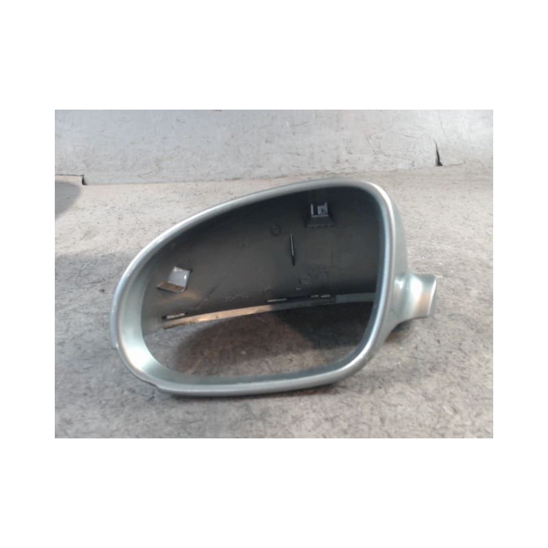 CARENAGE RETROVISEUR EXTERIEUR GAUCHE VOLKSWAGEN PASSAT 2000-2005