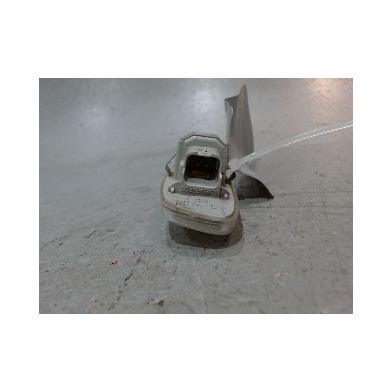 REPETITEUR RETROVISEUR DROIT PEUGEOT 308