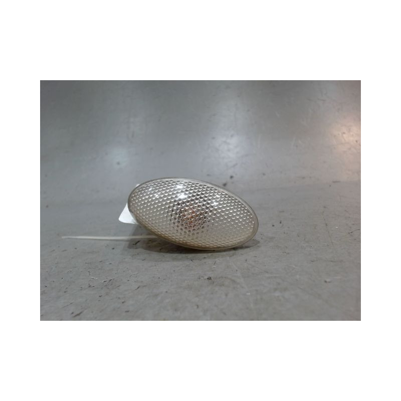 REPETITEUR AILE GAUCHE PEUGEOT 206