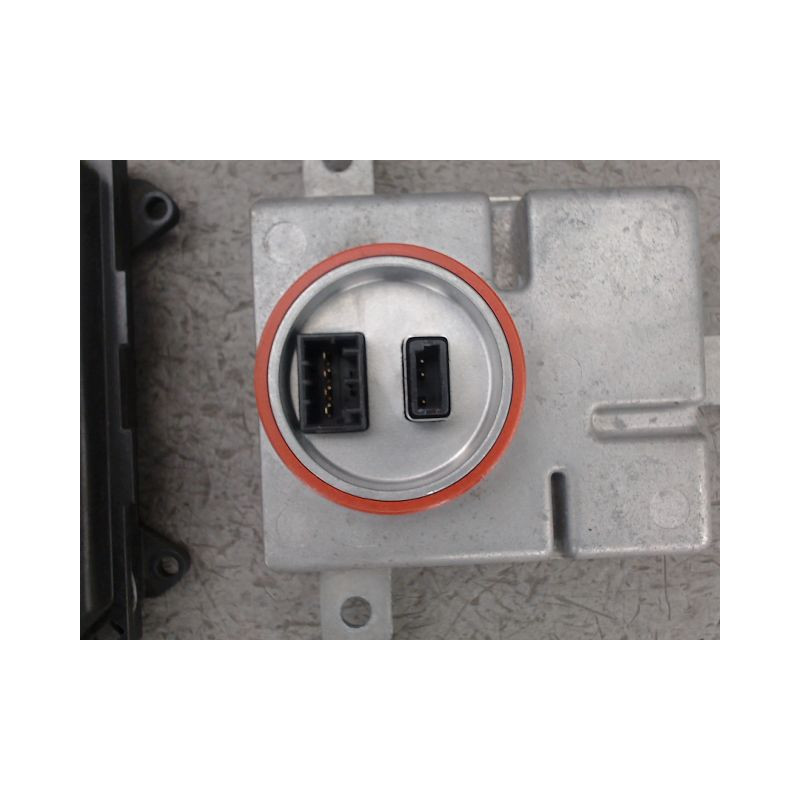 BOITIER XENON PHARE DROIT AUDI S3