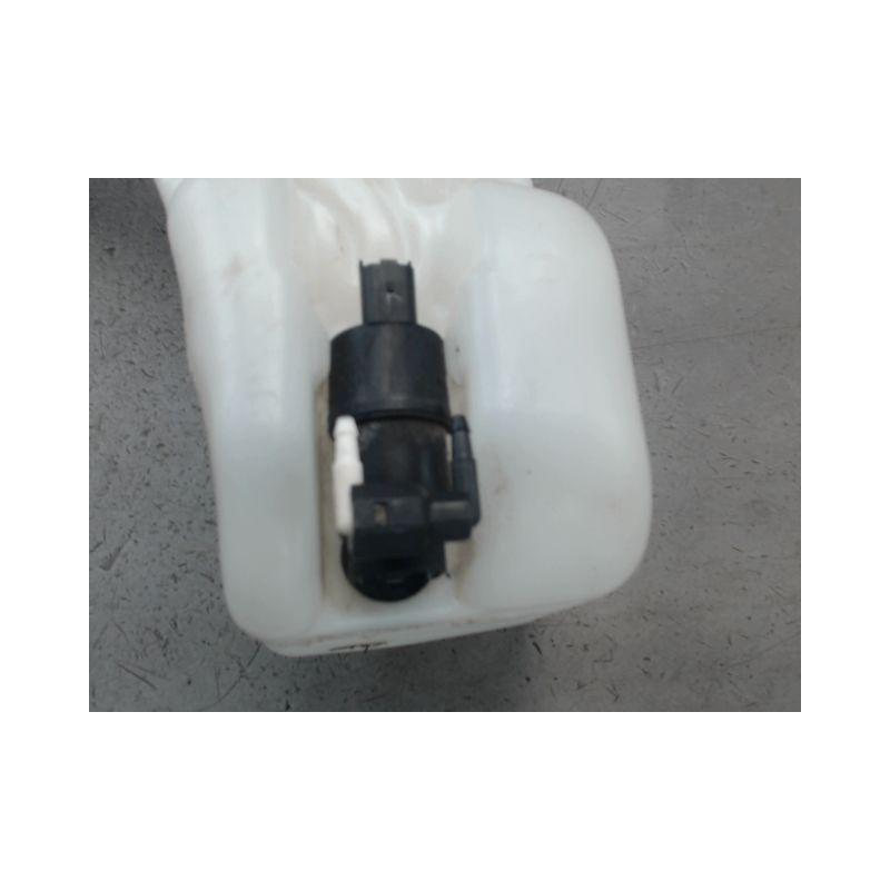 RESERVOIR LAVE-GLACE AVANT PEUGEOT 207