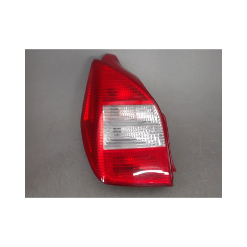 FEU ARRIERE GAUCHE  CITROEN C2