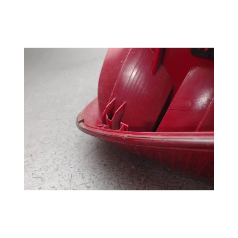 FEU ARRIERE GAUCHE  CITROEN C2