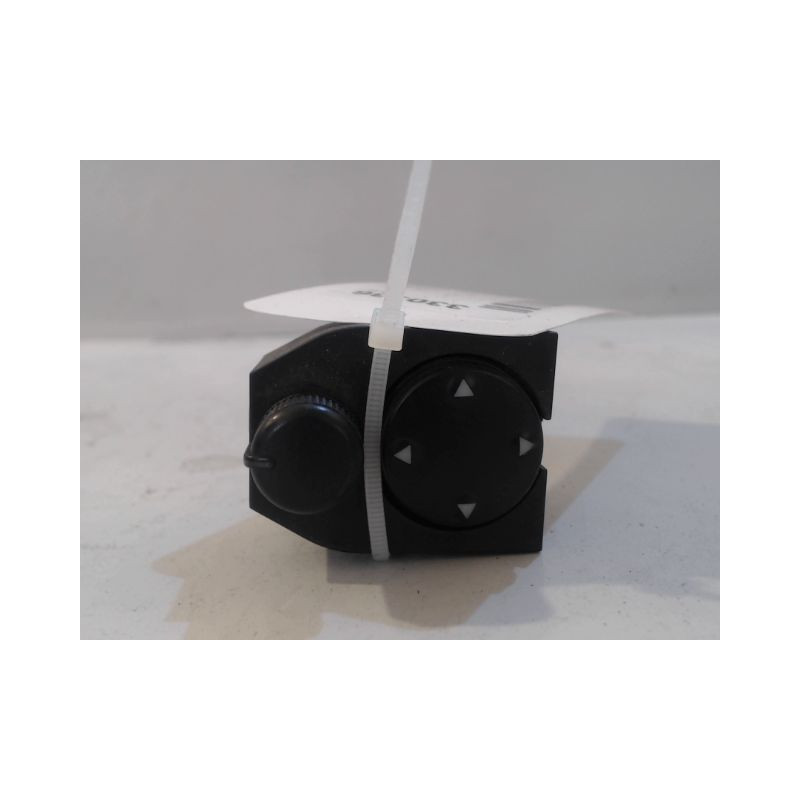 COMMANDE RETROVISSEUR EXTERIEUR ELECTRIQUE AUDI A3 -2000