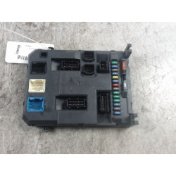 PLATINE FUSIBLE HABITACLE