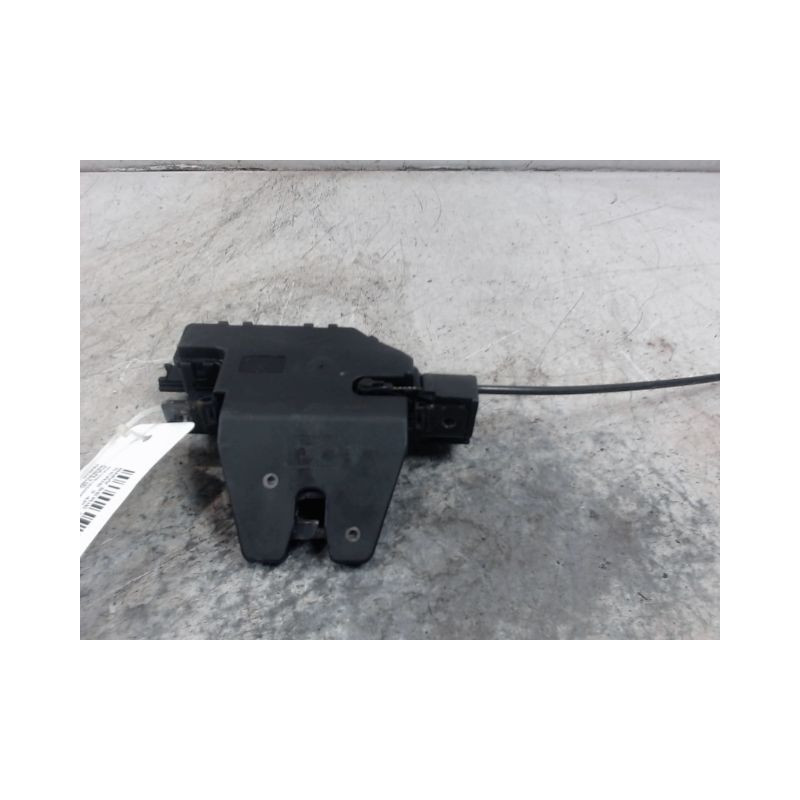 SERRURE COFFRE ARRIERE BMW SERIE 3 (E90) 2005-