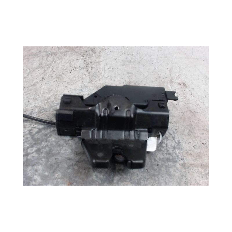 SERRURE COFFRE ARRIERE BMW SERIE 3 (E90) 2005-