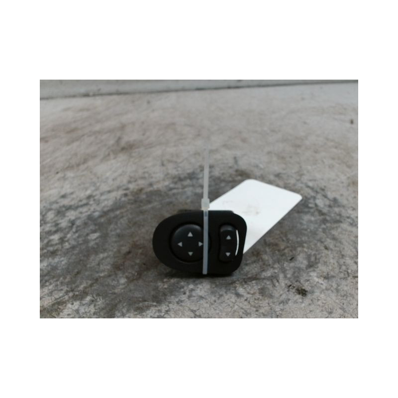 COMMANDE RETROVISSEUR EXTERIEUR ELECTRIQUE FIAT 500 2007-