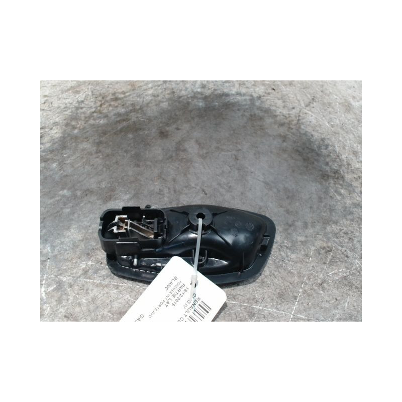 POIGNEE INTERIEURE PORTE AVANT DROIT RENAULT CLIO IV