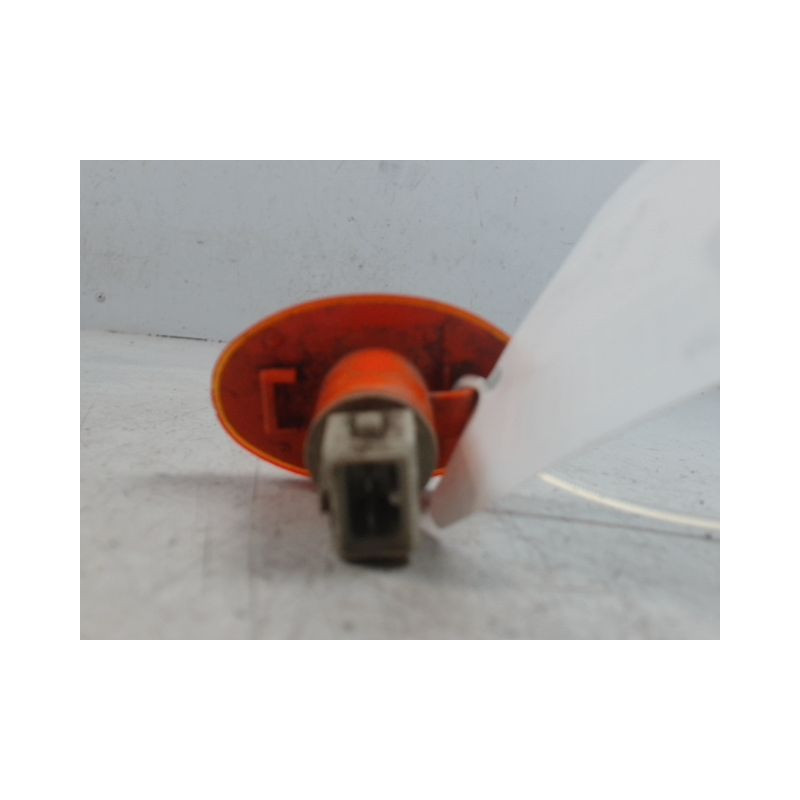 REPETITEUR AILE DROIT FORD COURIER