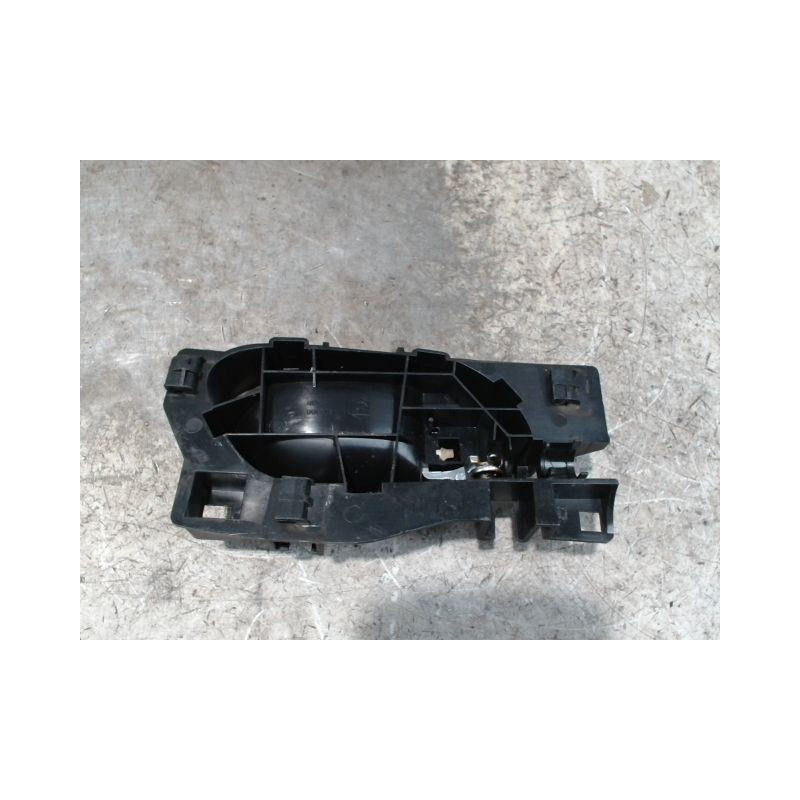 POIGNEE INTERIEURE PORTE AVANT GAUCHE PEUGEOT 208