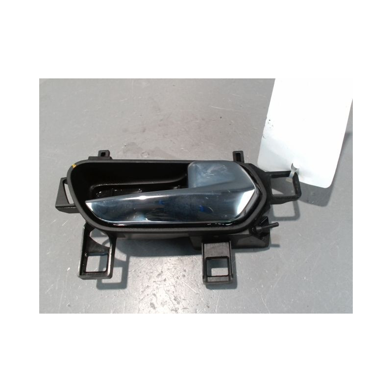 POIGNEE INTERIEURE PORTE AVANT DROIT NISSAN MICRA 2009-