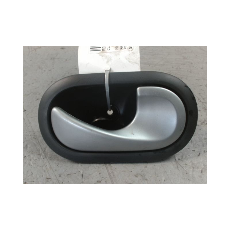 POIGNEE INTERIEURE PORTE AVANT DROIT RENAULT CLIO III 2007-