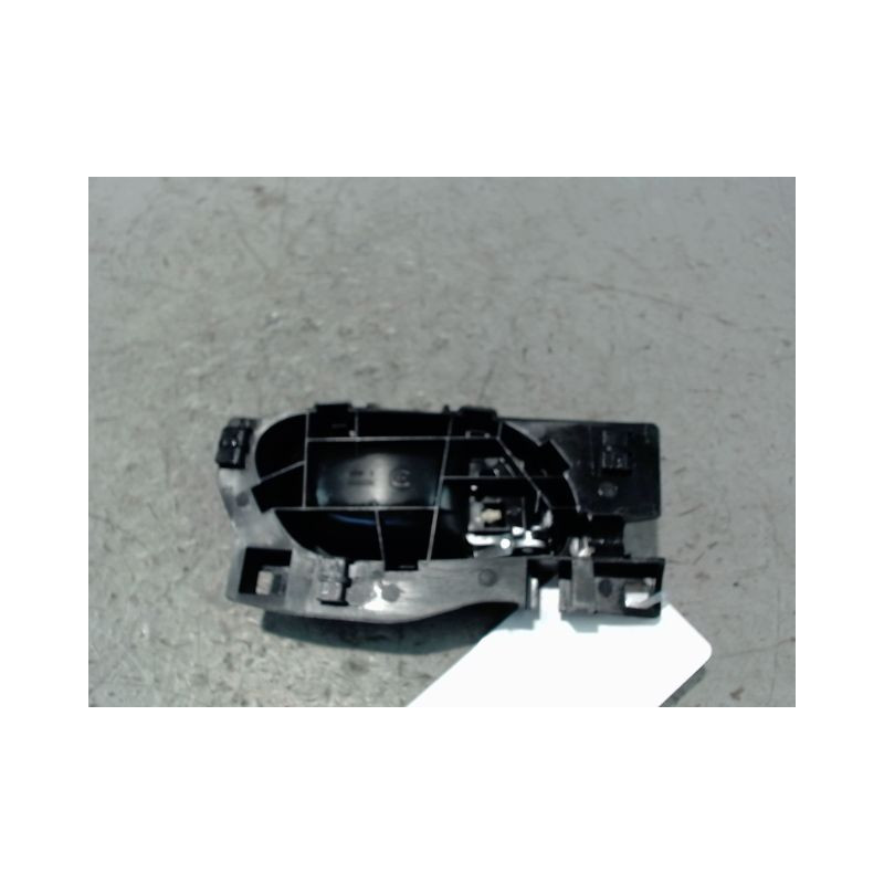POIGNEE INTERIEURE PORTE AVANT GAUCHE PEUGEOT 207 5P