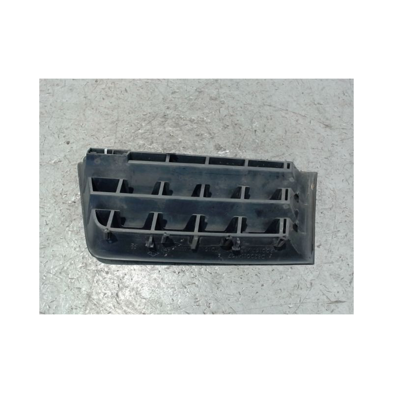GRILLE CALANDRE DROIT RENAULT MEGANE II PH1 02-05