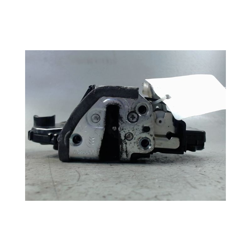 SERRURE PORTE BATTANTE ARRIERE TOYOTA RAV4 2006