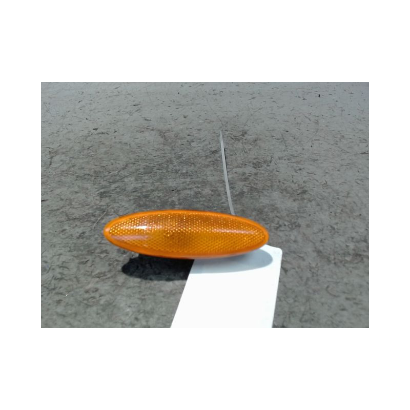 REPETITEUR AILE GAUCHE DAIHATSU CUORE 03-