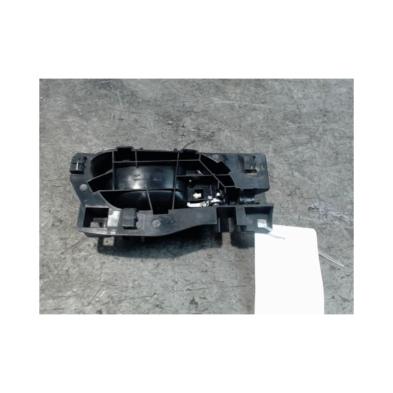 POIGNEE INTERIEURE PORTE AVANT GAUCHE PEUGEOT 208