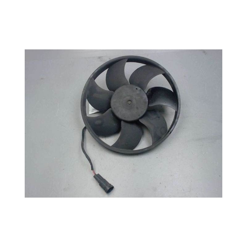 MOTEUR VENTILATEUR RADIATEUR PEUGEOT 107