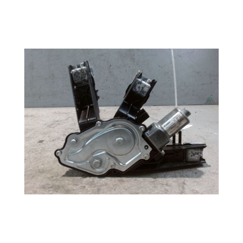 MOTEUR ESSUIE-GLACE ARRIERE PEUGEOT 308 2011-