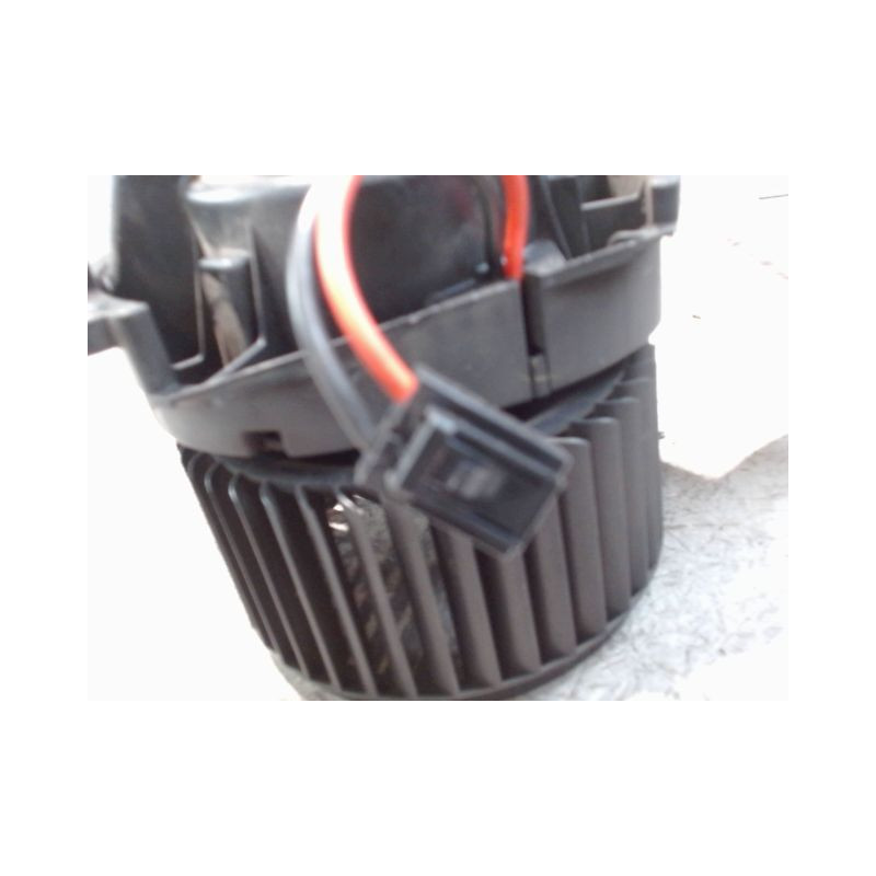 MOTEUR VENTILATEUR CHAUFFAGE B.M.W. SERIE 2