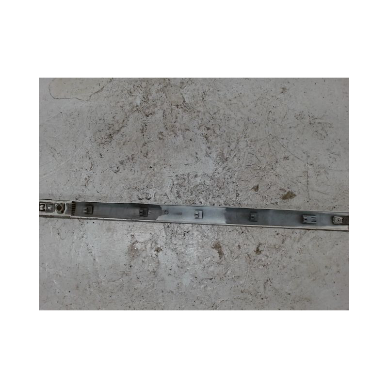 PROTECTION PORTE AVANT DROIT RENAULT CLIO III 2010-