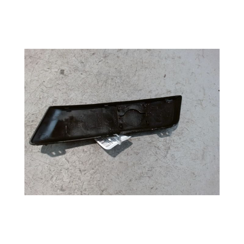 OBTURATEUR COUVRE CROCHET DE BOUCLIER AV RENAULT MEGANE III ESTATE 09-