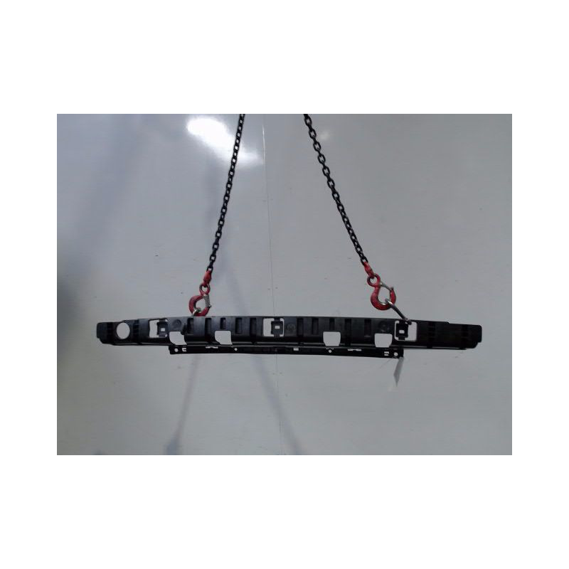 SUPPORT CENTRAL PARE-CHOC ARRIERE  PEUGEOT 2008