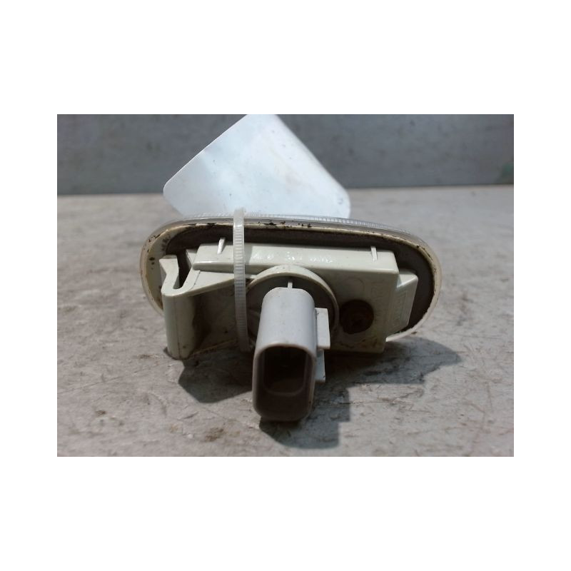 REPETITEUR AILE DROIT HYUNDAI SONATA 5P