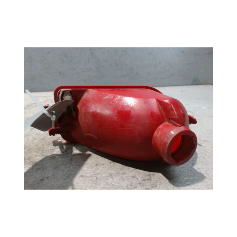 FEU BROUILLARD ARRIERE GAUCHE CITROEN C4 04-08