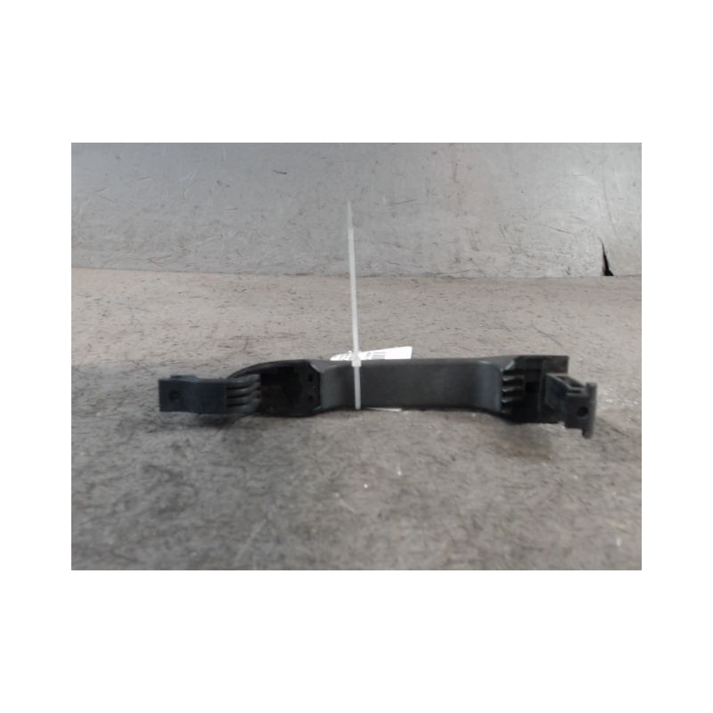 POIGNEE EXTERIEURE PORTE AVANT DROIT RENAULT KANGOO
