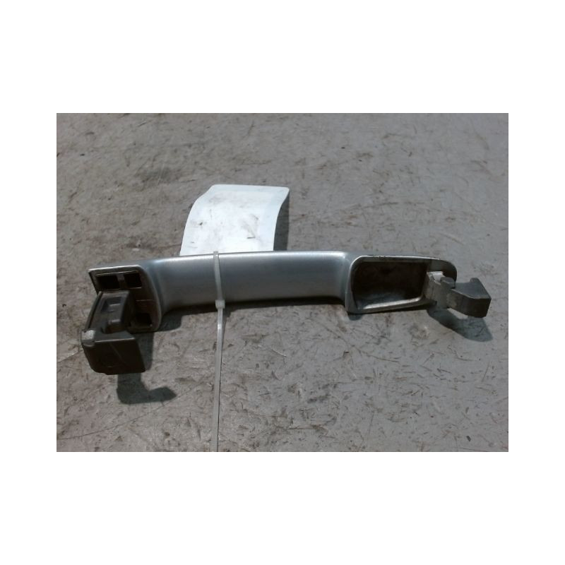 POIGNEE EXTERIEURE PORTE AVANT DROIT TOYOTA YARIS 2005-