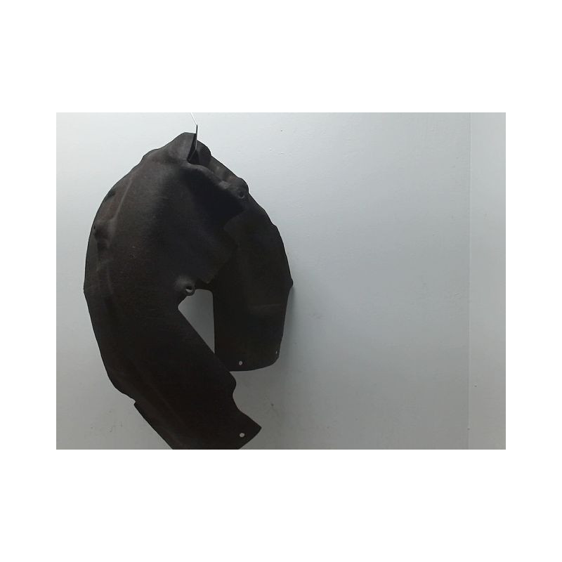 PARE-BOUE ARRIERE DROIT B.M.W. SERIE 1