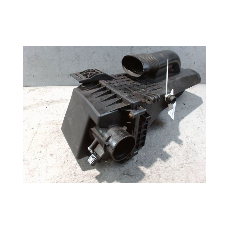 BOITIER FILTRE A AIR FORD FIESTA 2010-