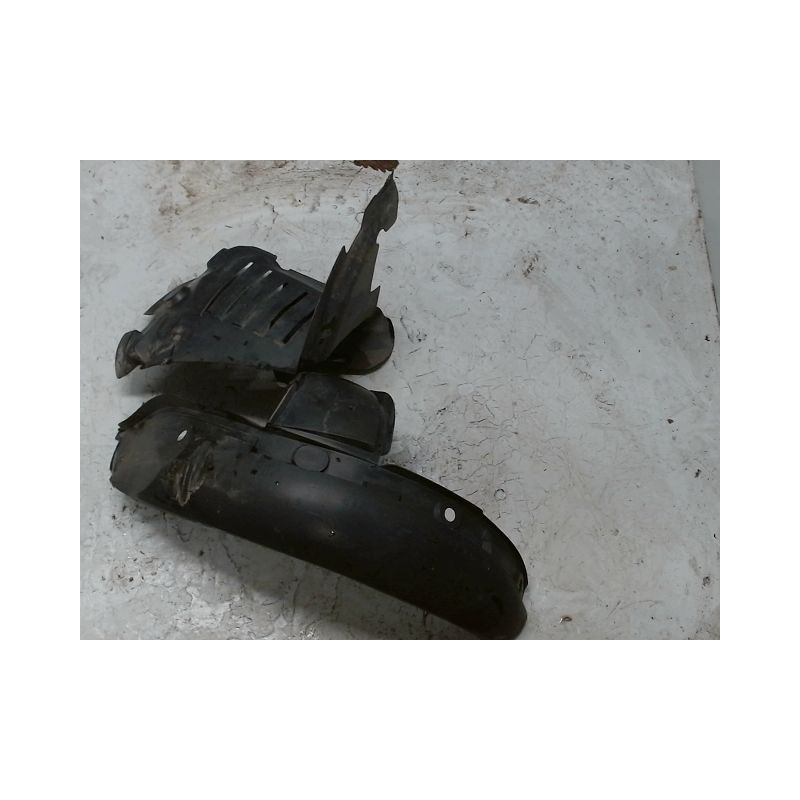 PARE-BOUE AVANT DROIT RENAULT KANGOO EXPRESS 2000-2003