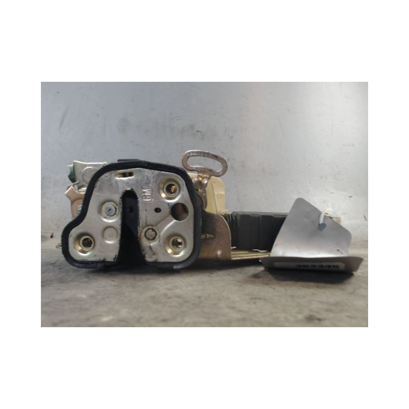 SYSTEME CONDAMNATION AVANT DROIT OPEL CORSA 97-2000