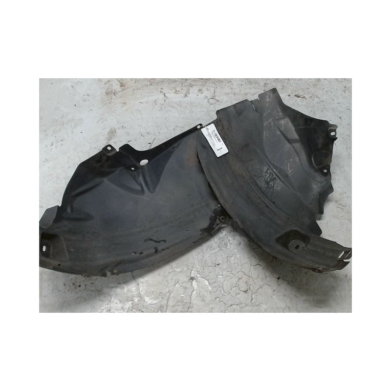 PARE-BOUE AVANT GAUCHE OPEL CORSA 06-09