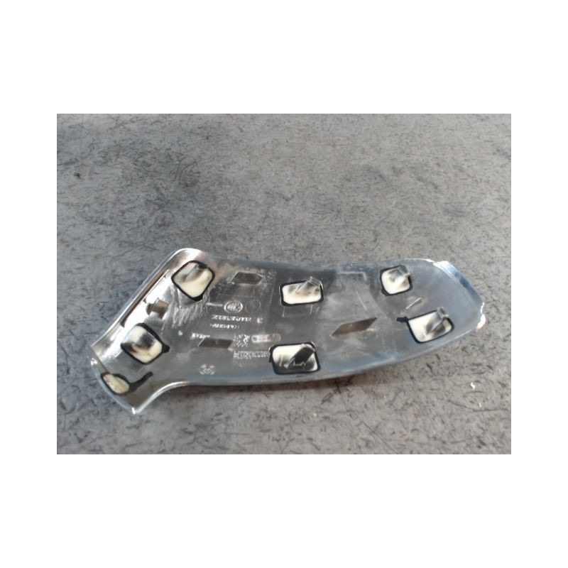 CARENAGE RETROVISEUR EXTERIEUR DROIT PEUGEOT 3008 2009-