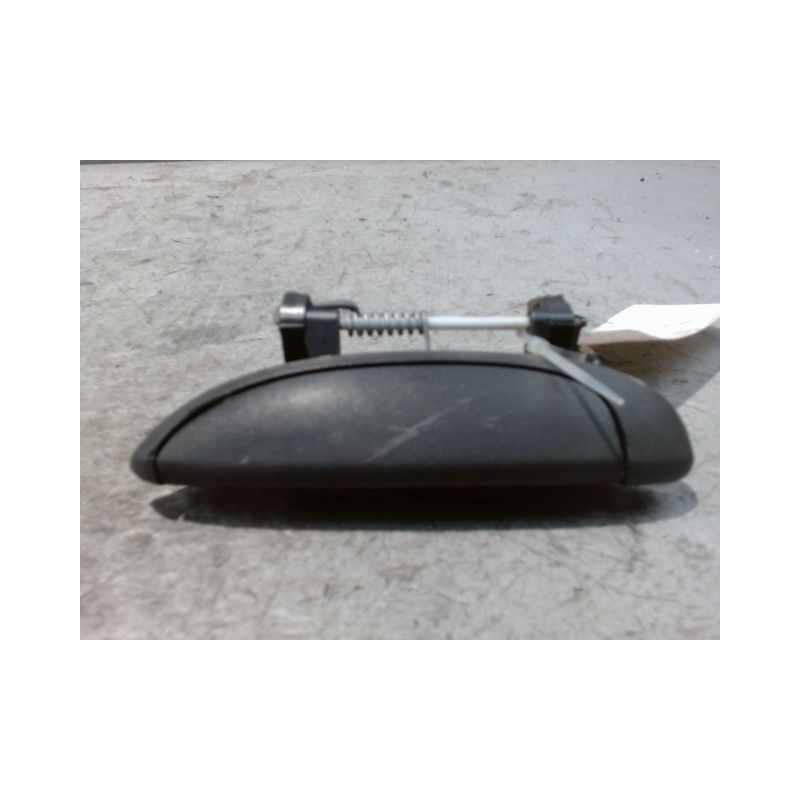 POIGNEE EXTERIEURE PORTE ARRIERE GAUCHE DACIA LOGAN 4 P 05-08