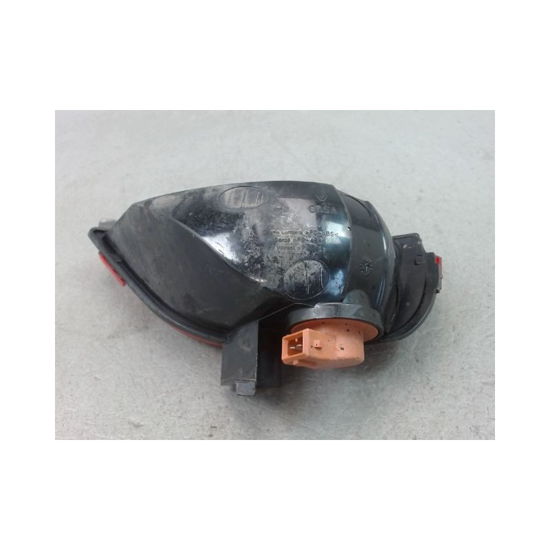 FEU DE PARE-CHOC ARRIERE GAUCHE RENAULT SCENIC MONOSP. III Phase 1 2009-2011