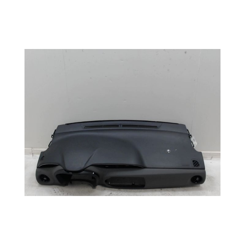 PLANCHE DE BORD  TOYOTA YARIS 2005-