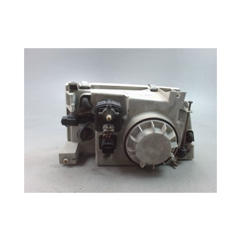 PHARE GAUCHE HYUNDAI GALLOPER -99