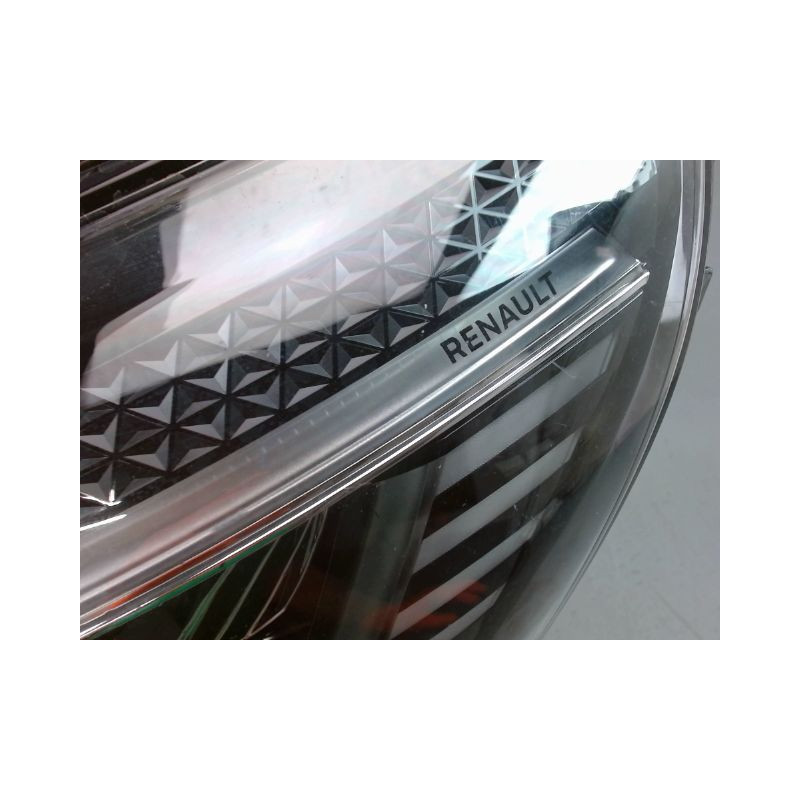 PHARE GAUCHE RENAULT MEGANE