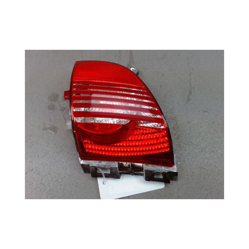 FEU DE PARE-CHOC ARRIERE DROIT PEUGEOT 2008 Phase 1 2013-...