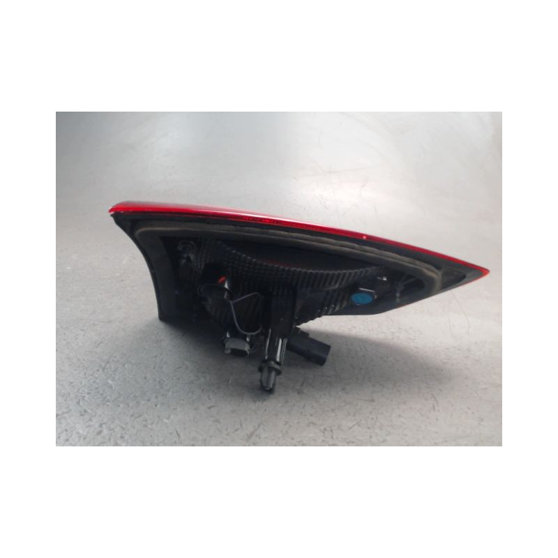 FEU ARRIERE INTERIEUR DROIT FORD C-MAX