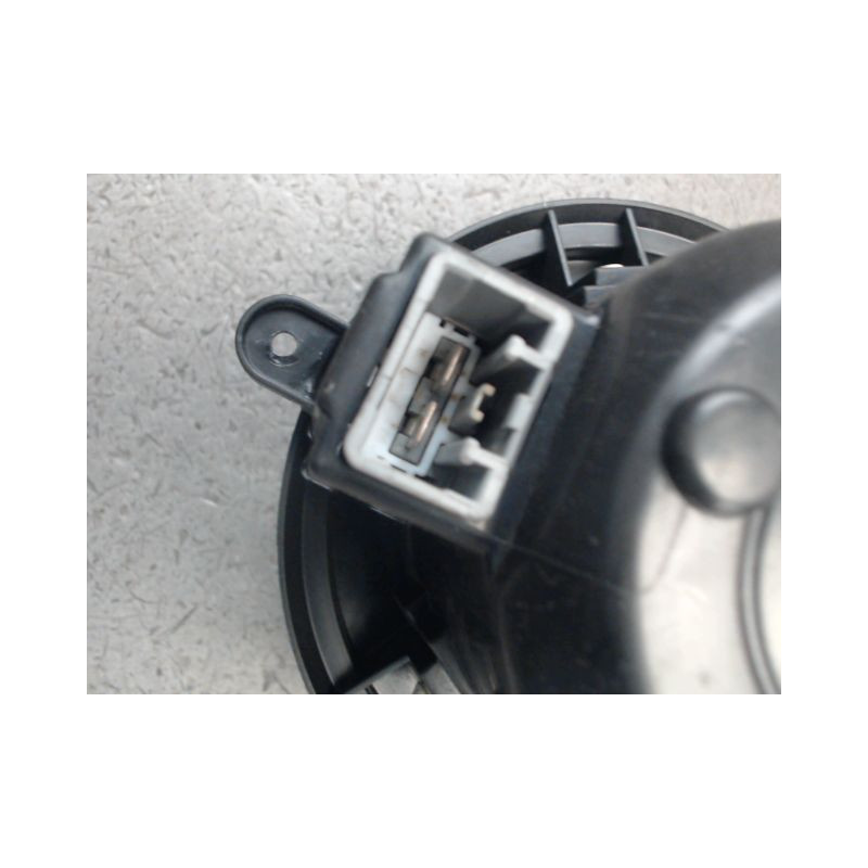 MOTEUR VENTILATEUR CHAUFFAGE RENAULT TWINGO
