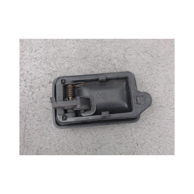 POIGNEE INTERIEURE PORTE AVANT DROIT PEUGEOT 106