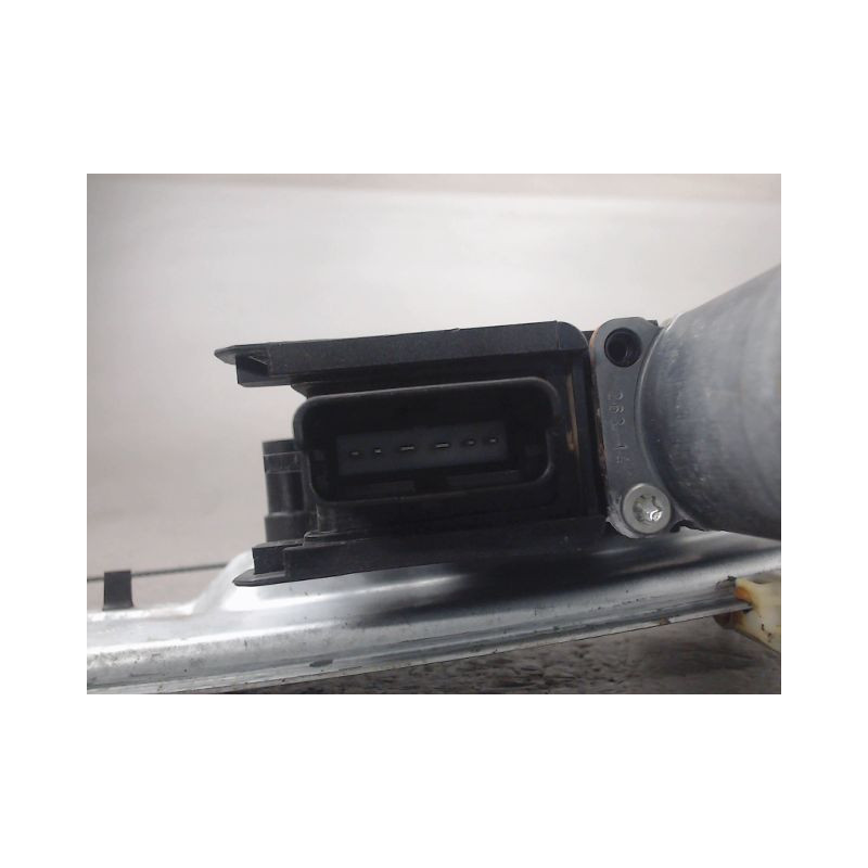 MECANISME LEVE-GLACE ARRIERE DROIT PEUGEOT 208