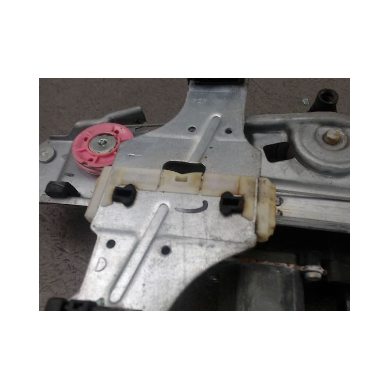 MECANISME LEVE-GLACE ARRIERE DROIT PEUGEOT 208