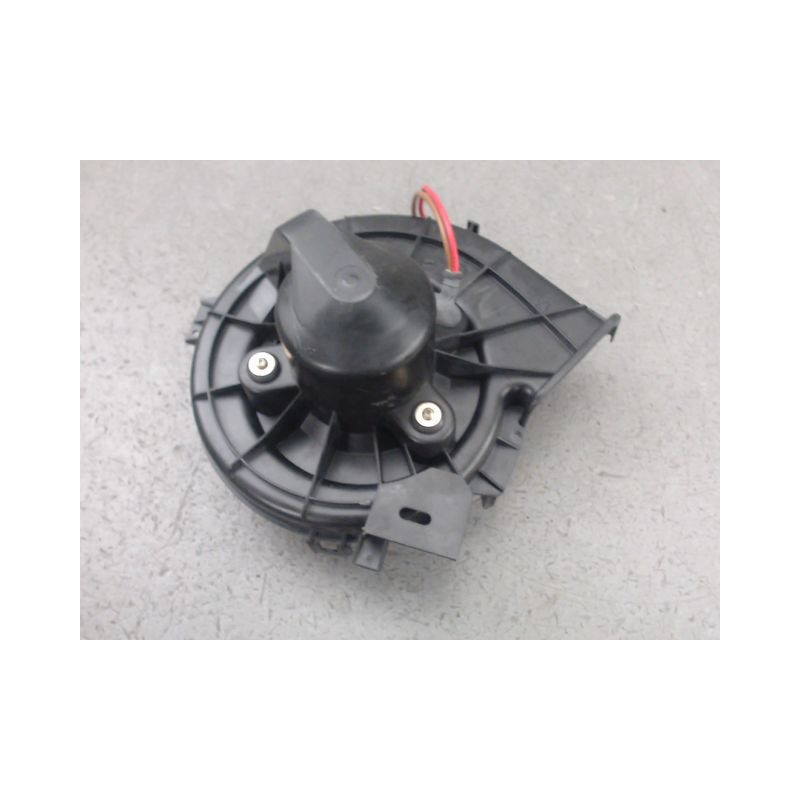 MOTEUR VENTILATEUR CHAUFFAGE OPEL CORSA